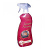 Detergente Novecento con spruzzino formaschiuma per una maggiore efficacia e vie respiratorie protette